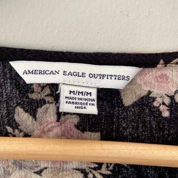 American Eagle Black with Pink Floral Print Summer Pocket Flare Sleeve Romper - Picture 4 of 6